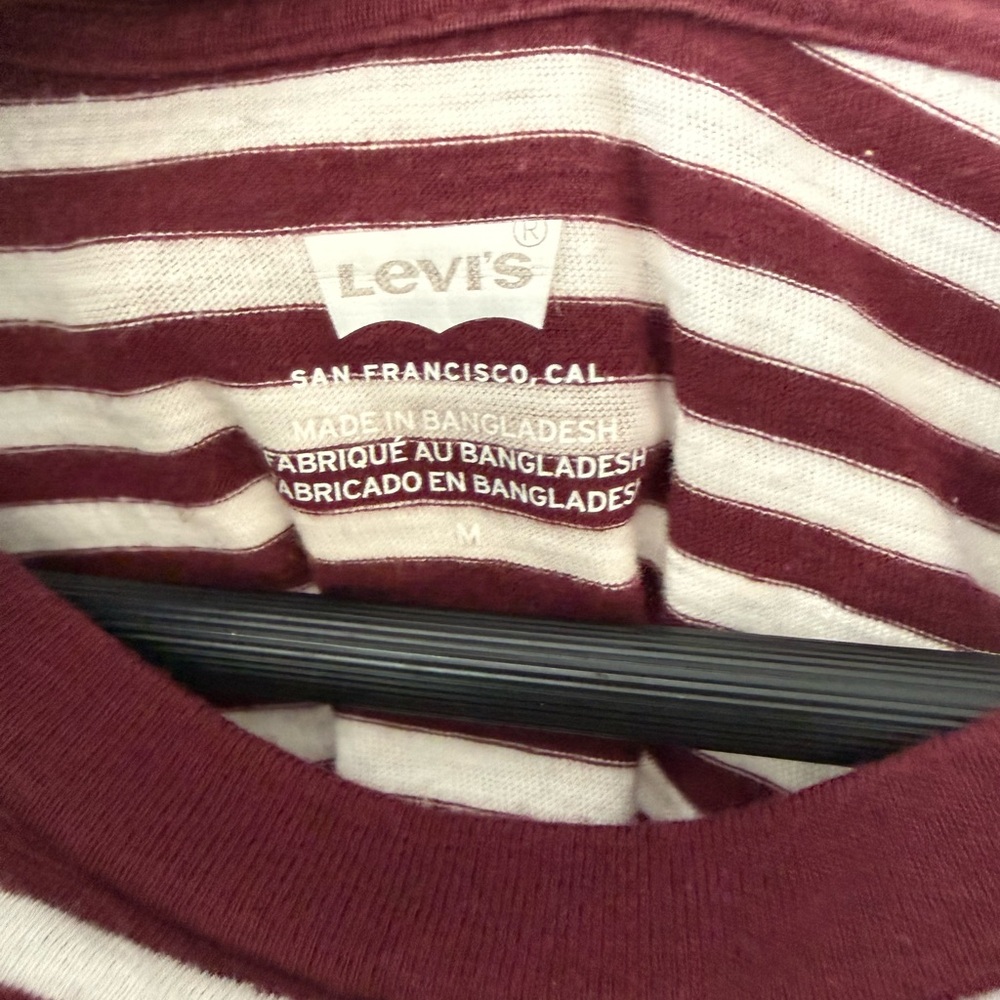 Levi’s Classic Cropped Striped Tee 100% Cotton Size Medium - Picture 2 of 6